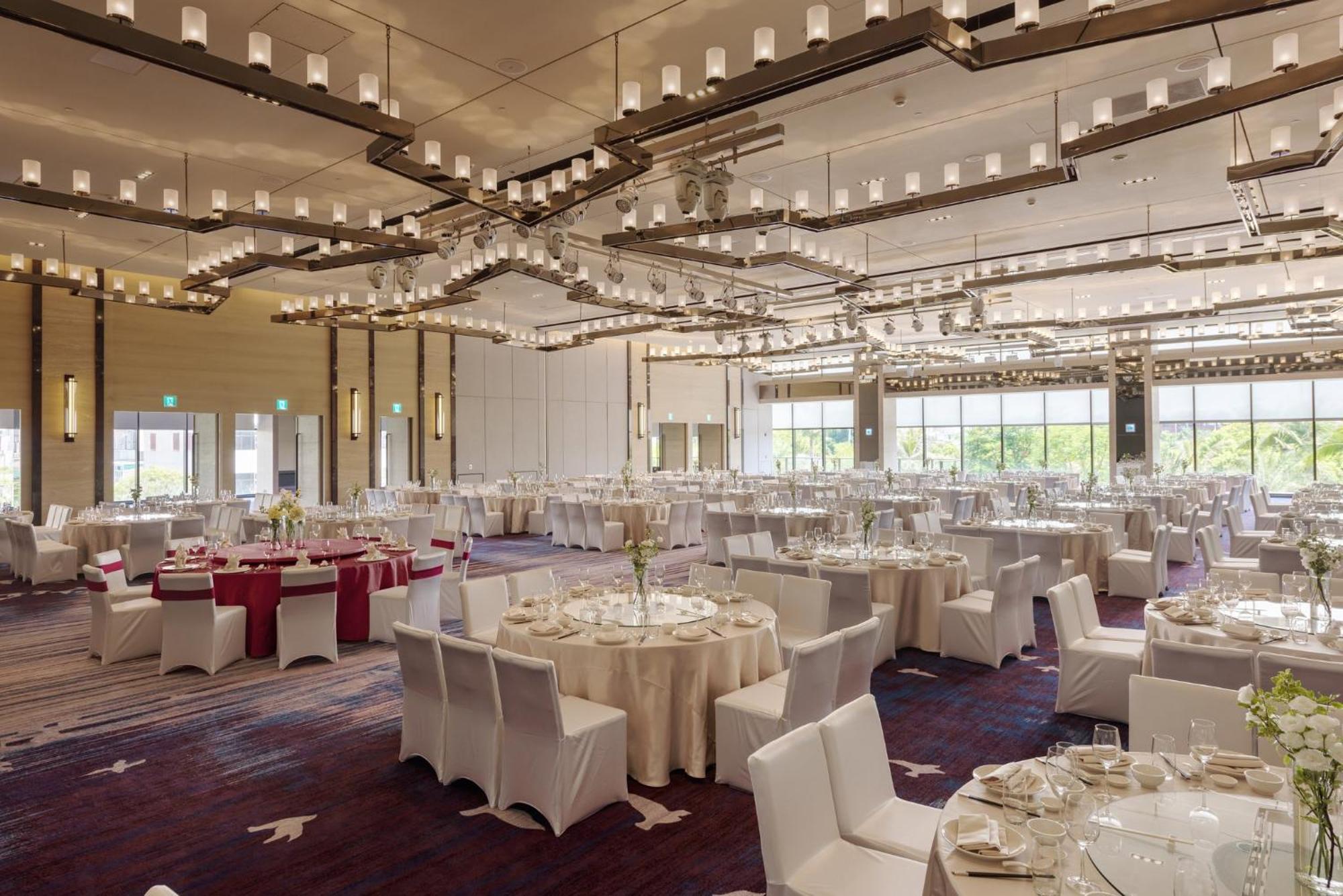 Crowne Plaza Tainan By Ihg Hotel Exterior photo The Grand Ballroom